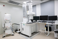 多功能场发射透射电子显微镜